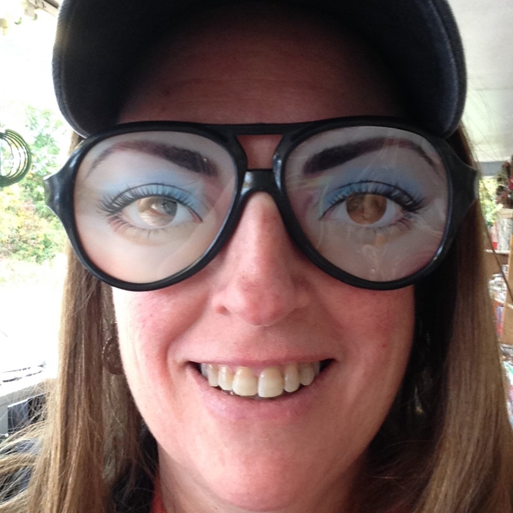 Meet your Posher, Lorrie